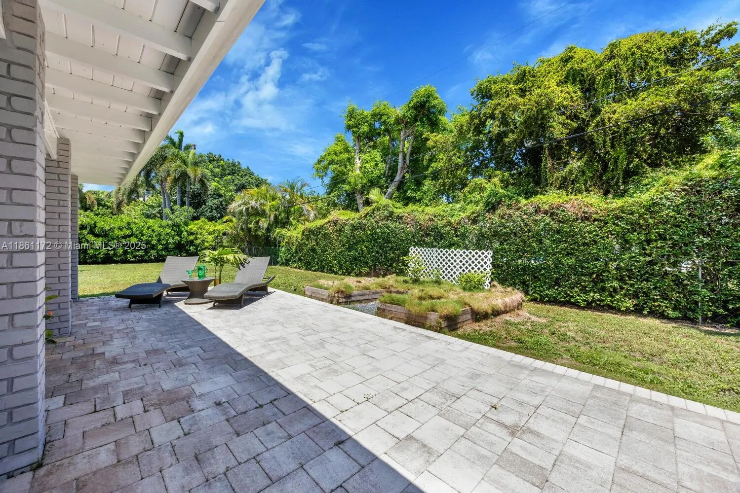 Palmetto Bay, Florida 33158, United States, 3 Bedrooms Bedrooms, ,3 BathroomsBathrooms,Residential,Active,194818