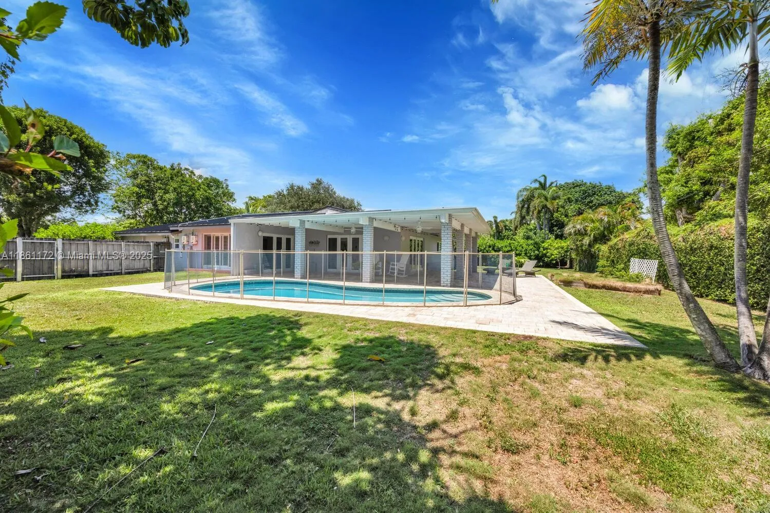 Palmetto Bay, Florida 33158, United States, 3 Bedrooms Bedrooms, ,3 BathroomsBathrooms,Residential,Active,194818