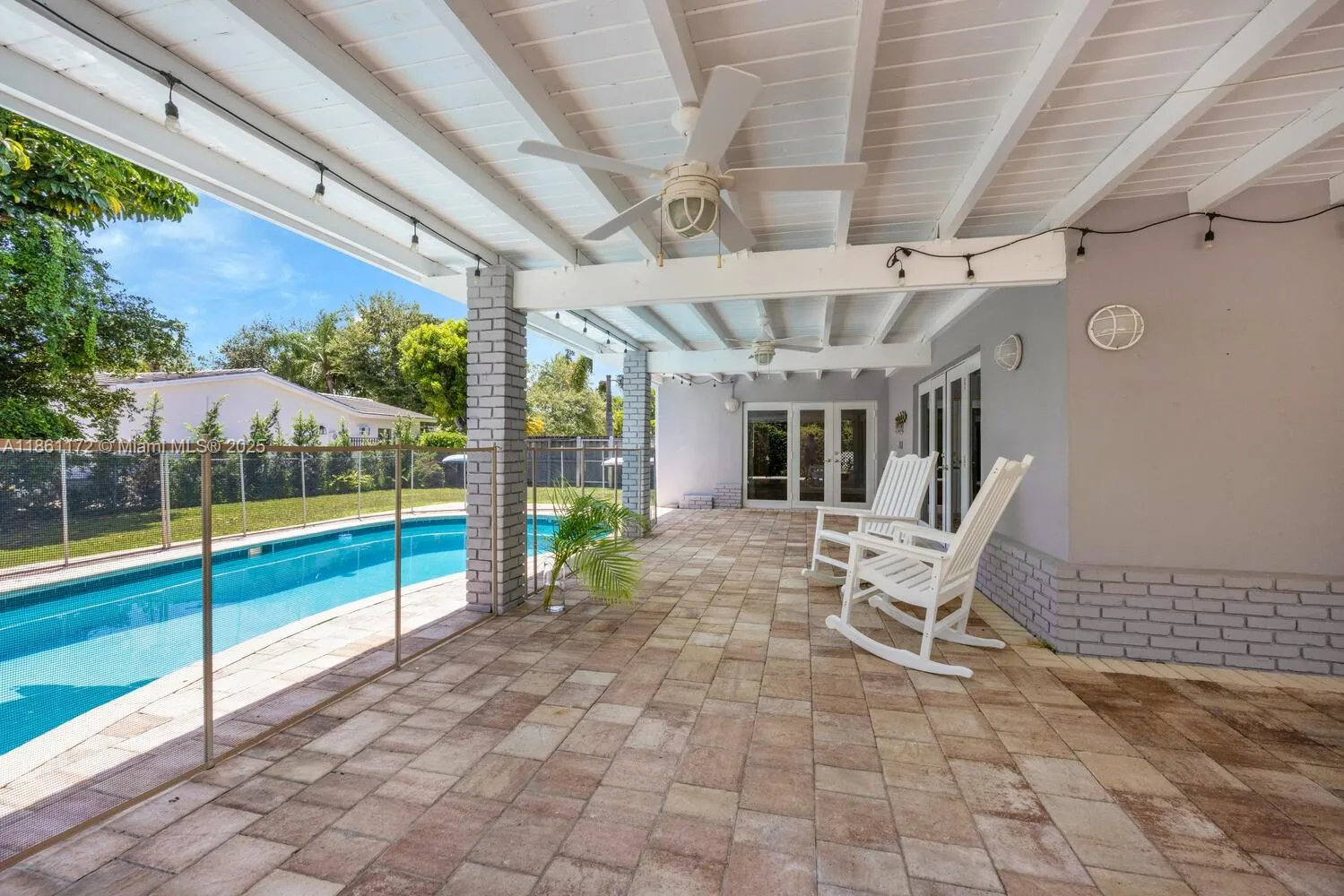 Palmetto Bay, Florida 33158, United States, 3 Bedrooms Bedrooms, ,3 BathroomsBathrooms,Residential,Active,194818