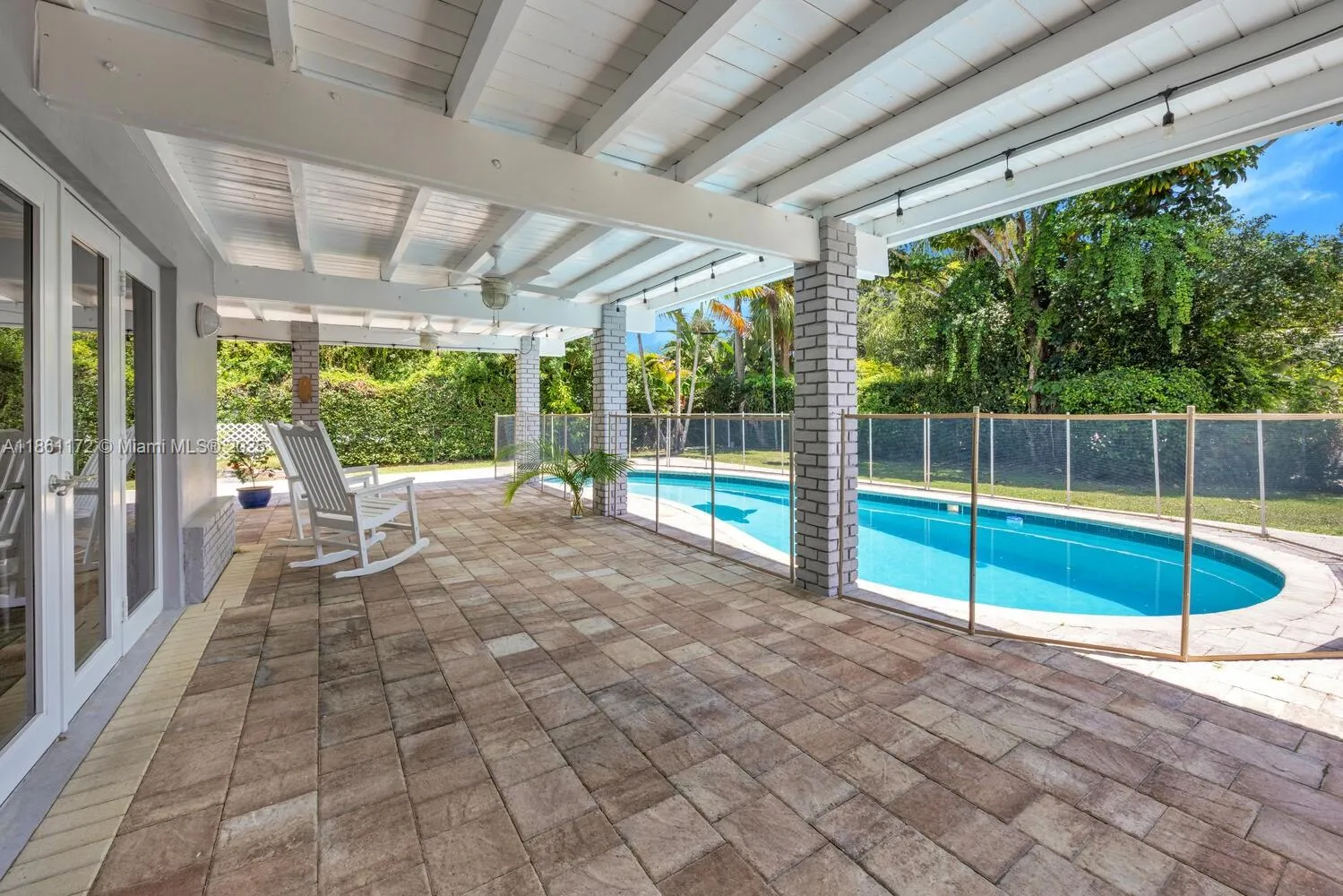 Palmetto Bay, Florida 33158, United States, 3 Bedrooms Bedrooms, ,3 BathroomsBathrooms,Residential,Active,194818