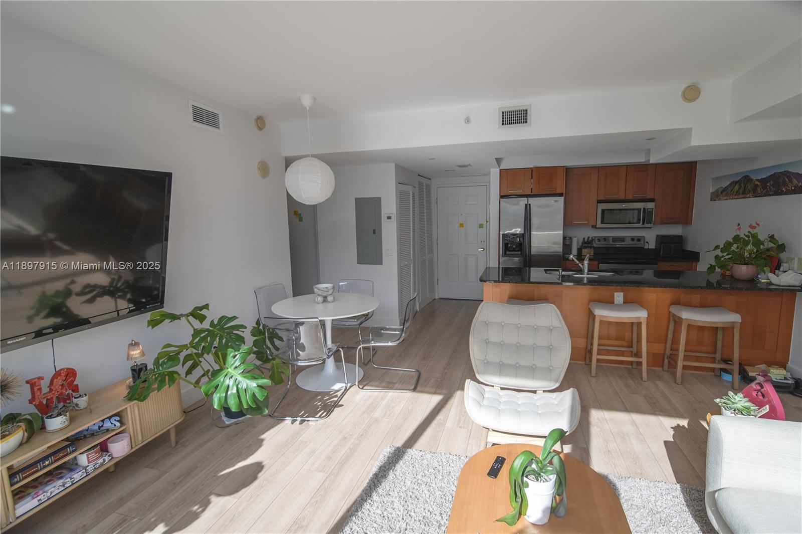 4100 Salzedo St 916