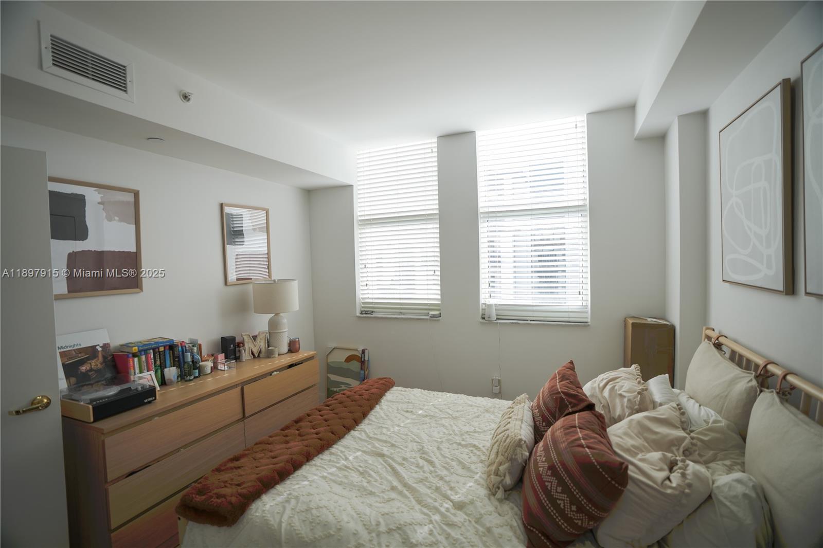 ONE VILLAGE PLACE CONDO - Residential