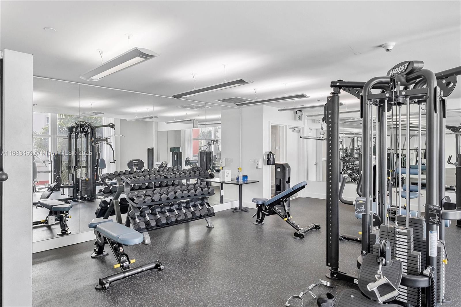 CITY 24 CONDO - Residential