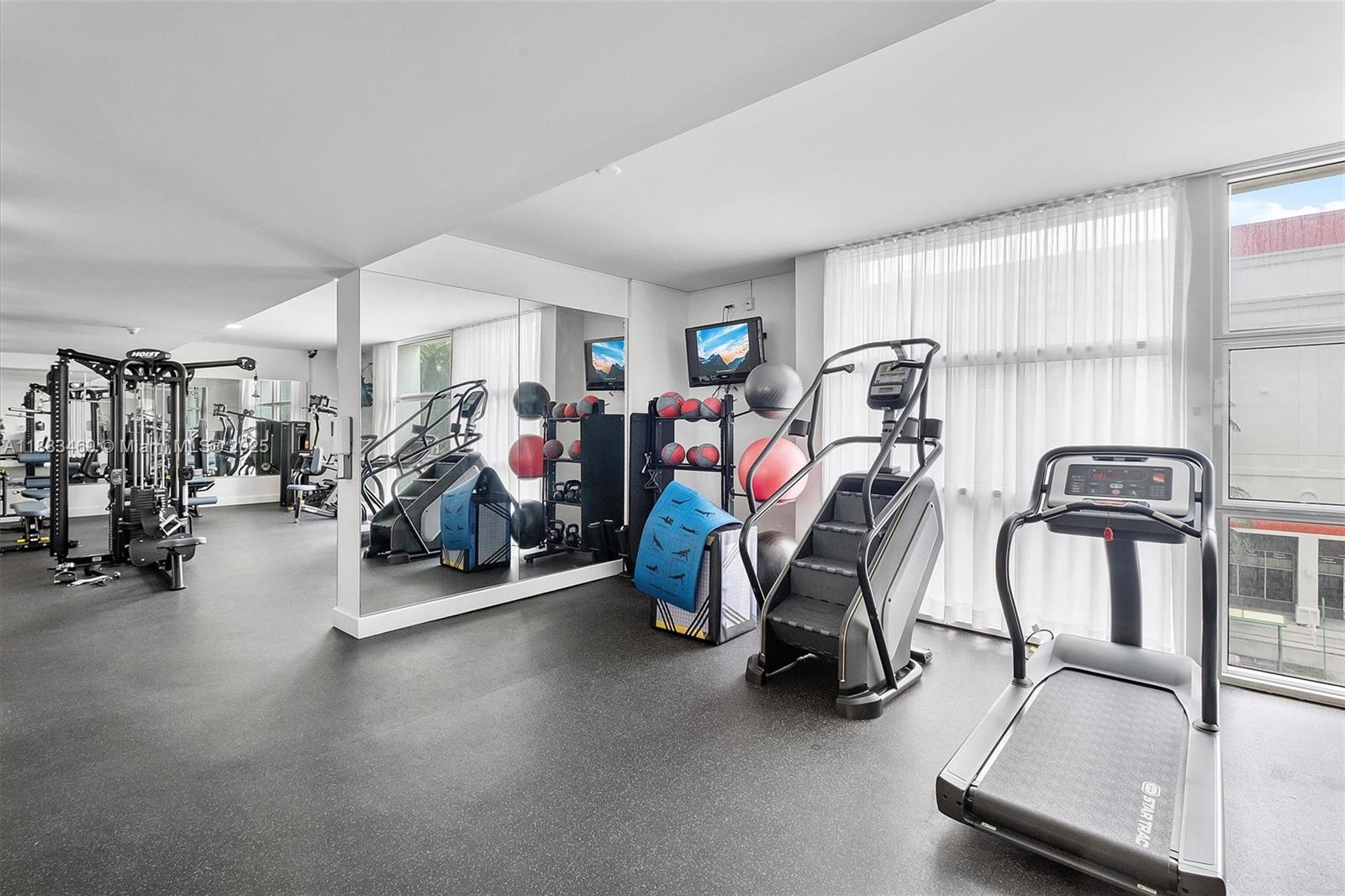 CITY 24 CONDO - Residential