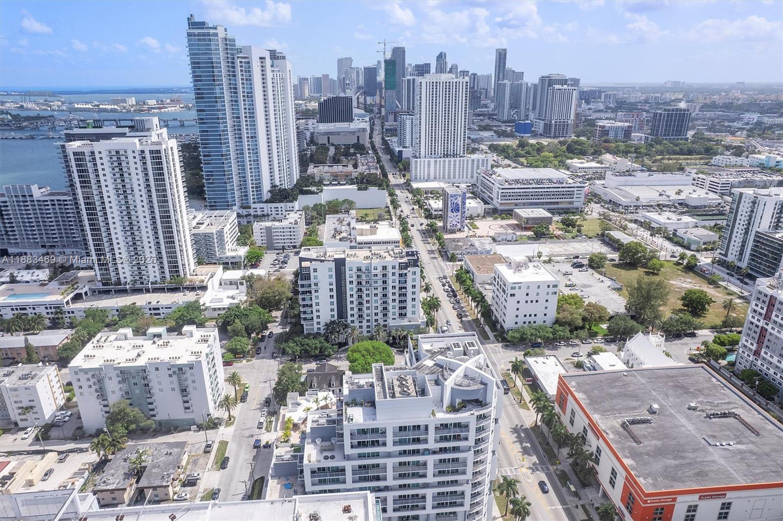 CITY 24 CONDO - Residential