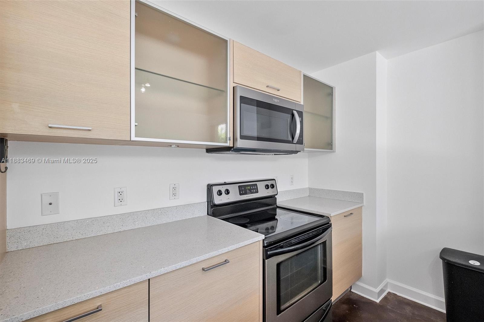 CITY 24 CONDO - Residential