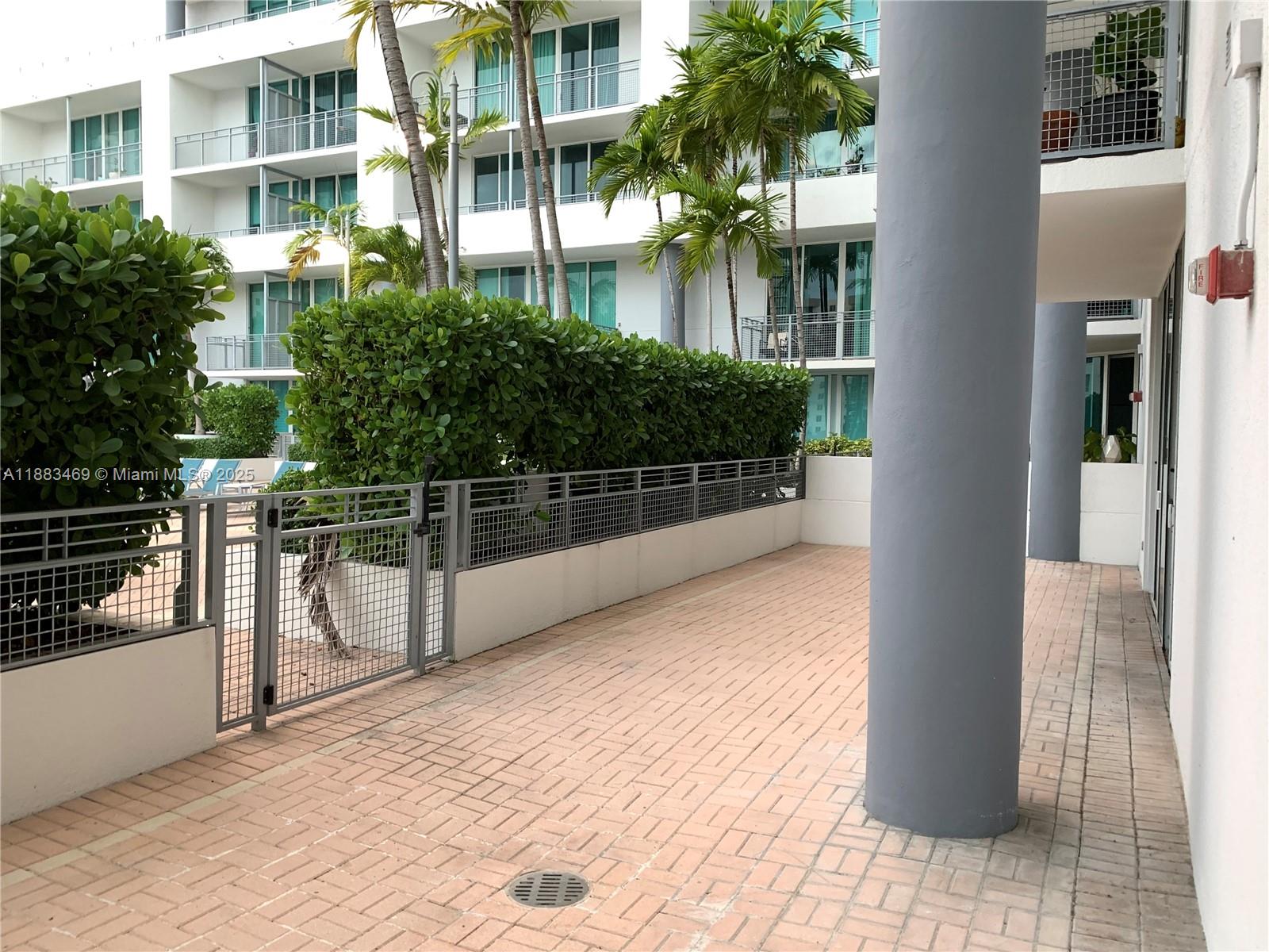 CITY 24 CONDO - Residential