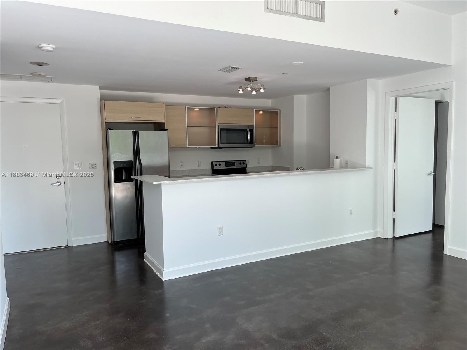 CITY 24 CONDO - Residential