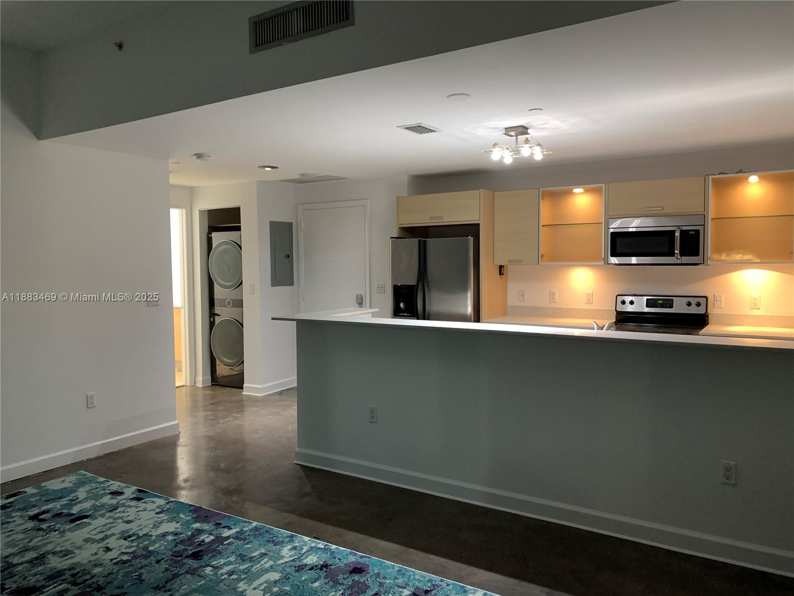 CITY 24 CONDO - Residential