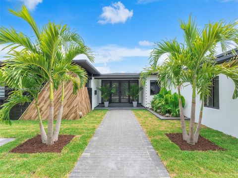 420 N Shore Dr Miami Beach FL 33141
