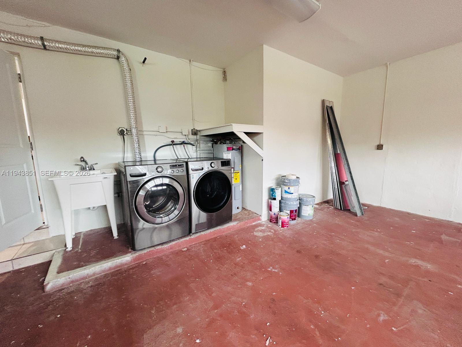 CORAL VILLAS REV - Residential Lease