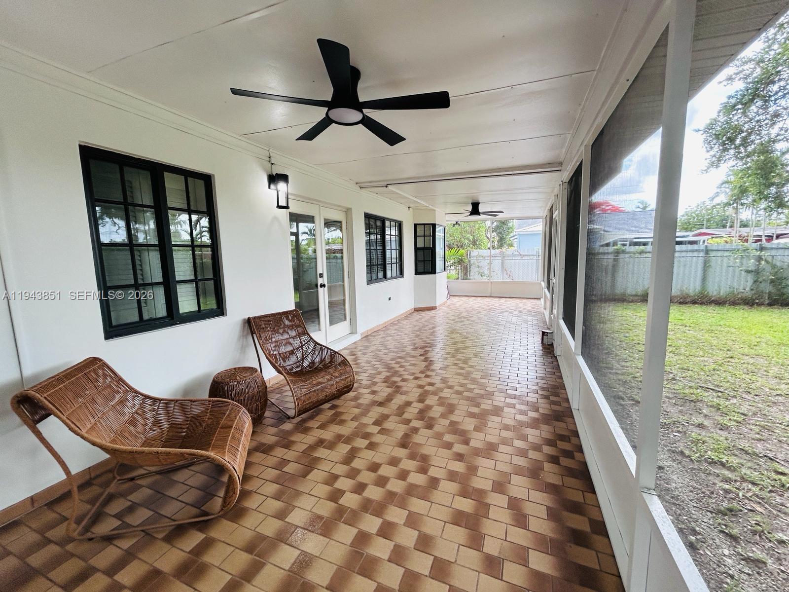 CORAL VILLAS REV - Residential Lease