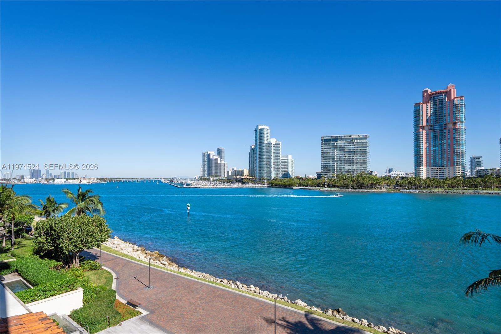 7043 Fisher Island Dr 7043
