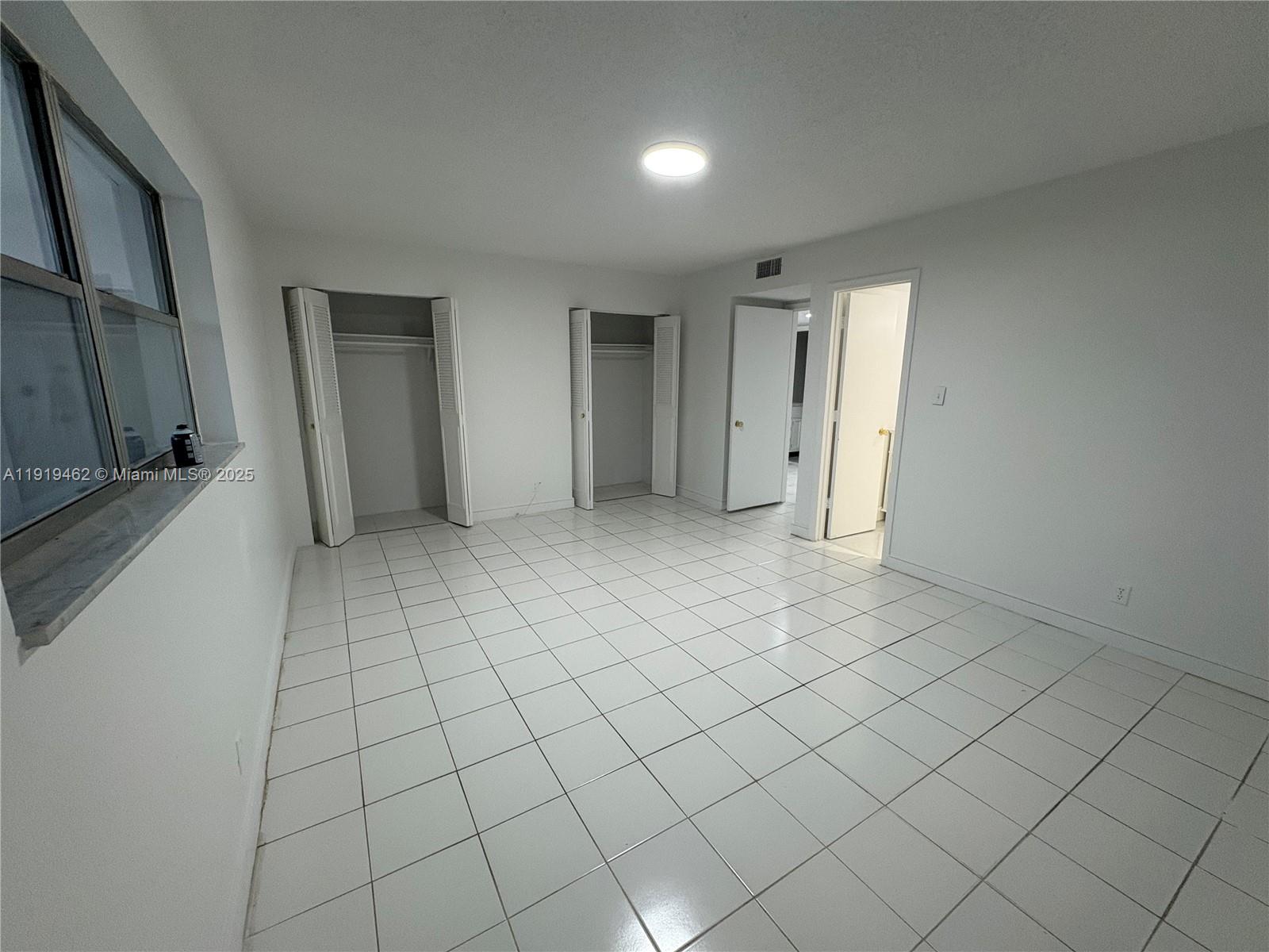 CASTLE APARTMENTS 4 CONDO - Residential