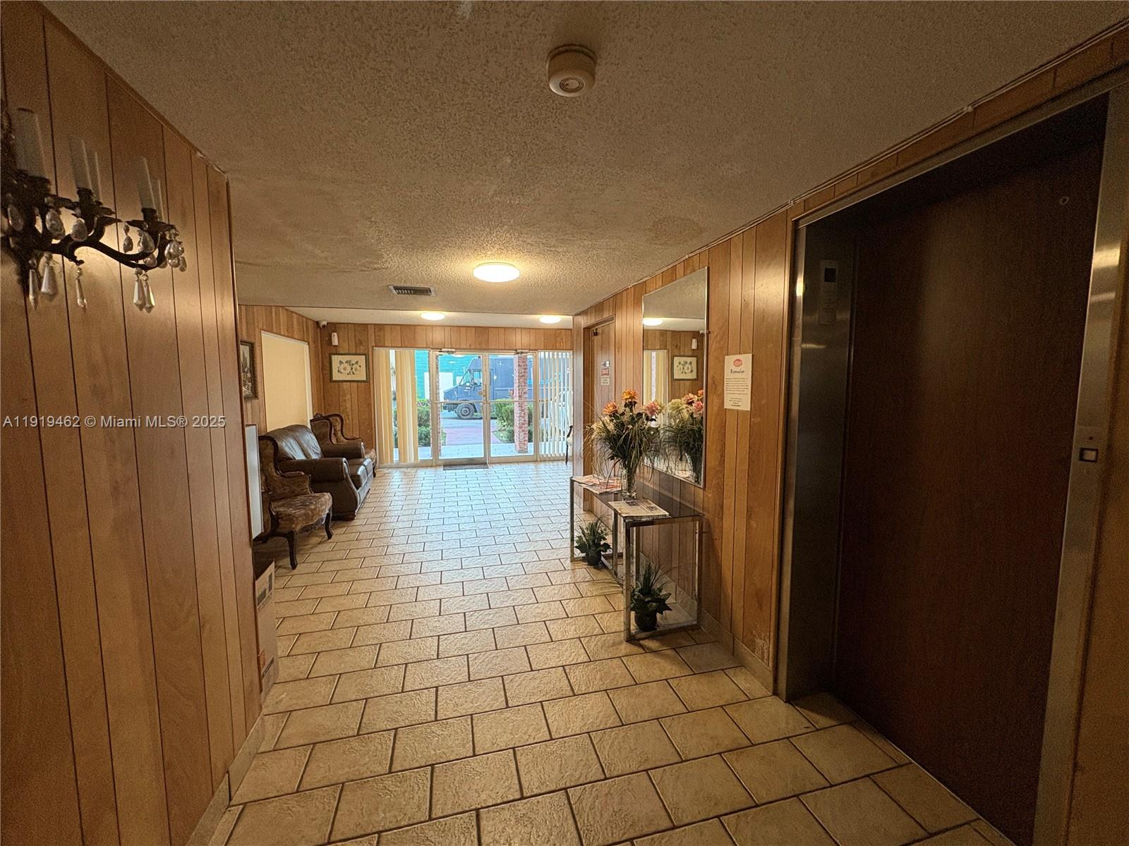 CASTLE APARTMENTS 4 CONDO - Residential