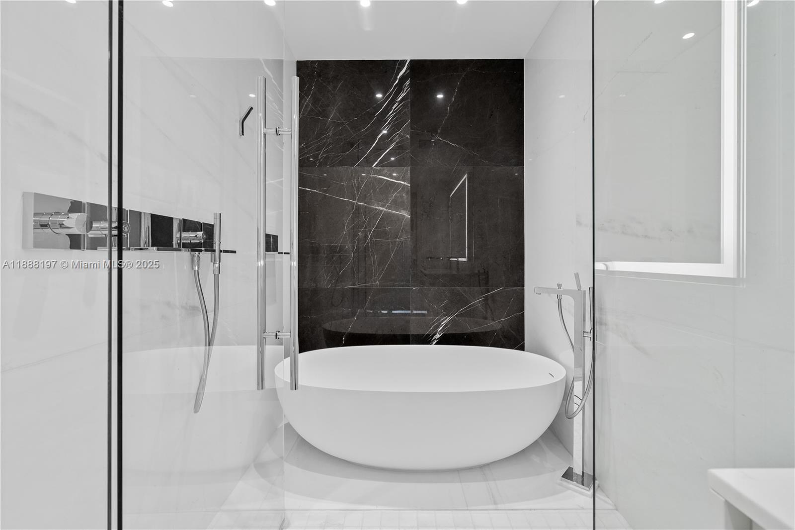 Aston Martin Residences - Residential