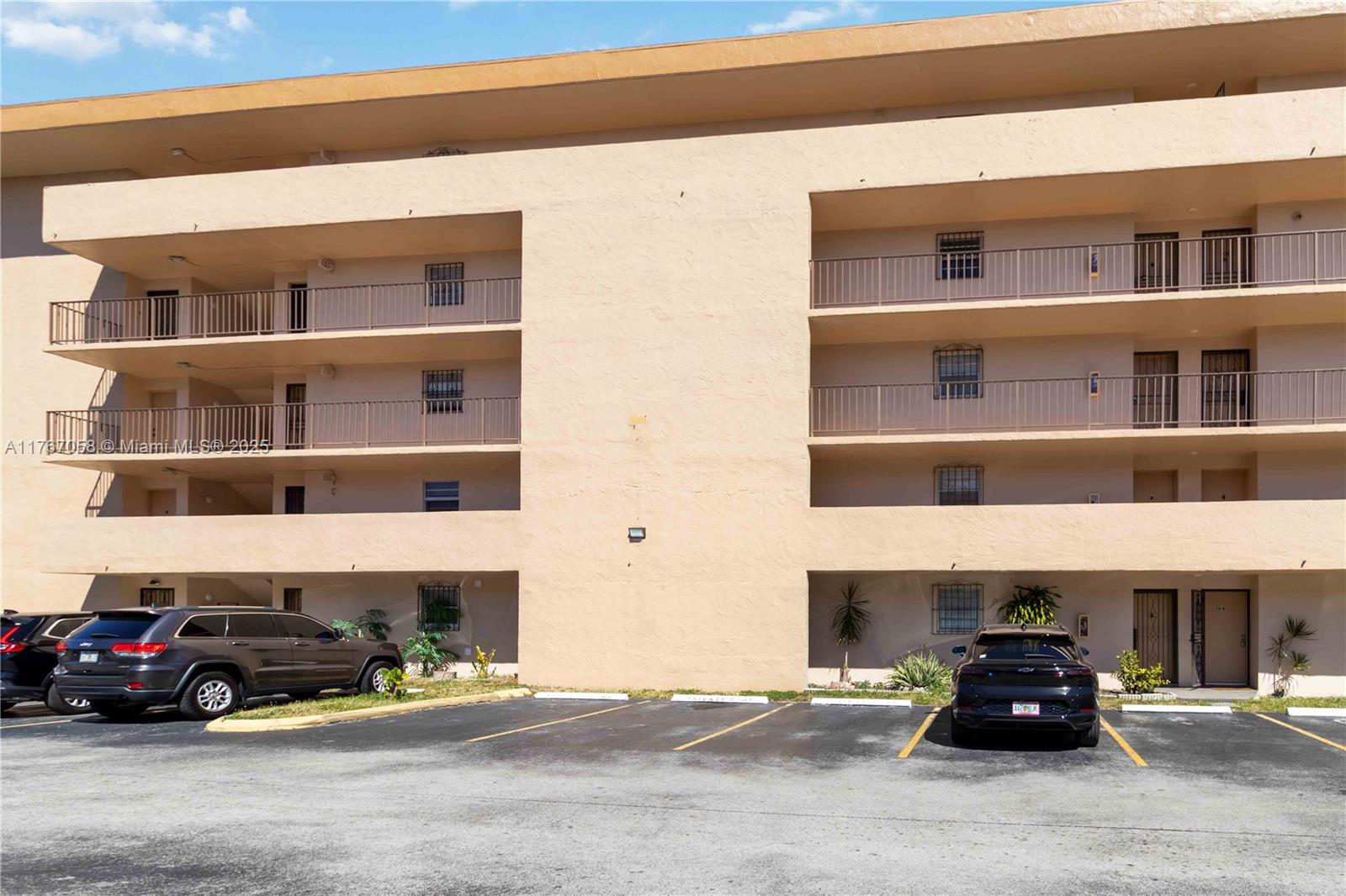 8895 Fontainebleau Blvd 504