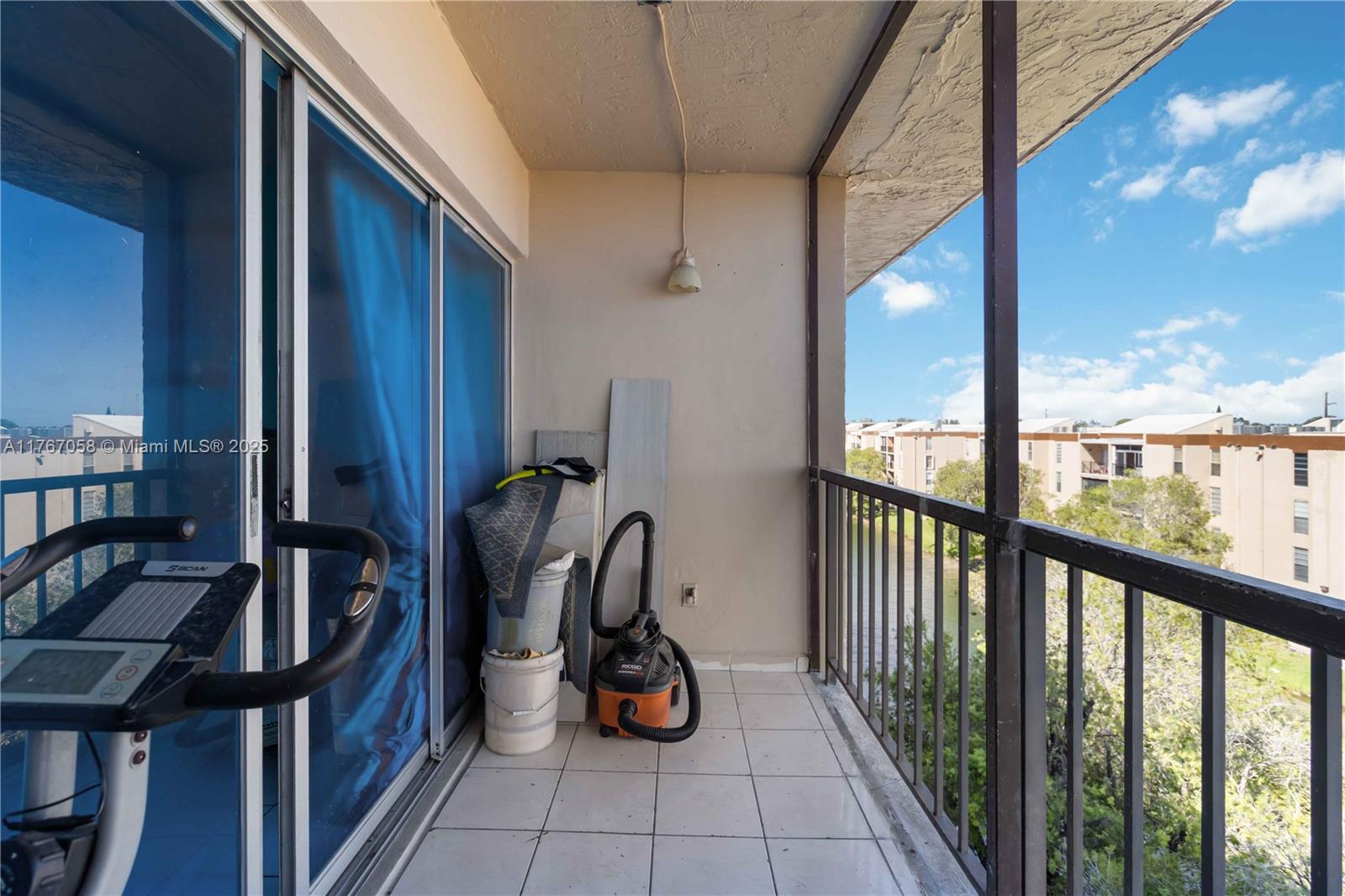 PINESIDE CONDO NO 1 - Residential