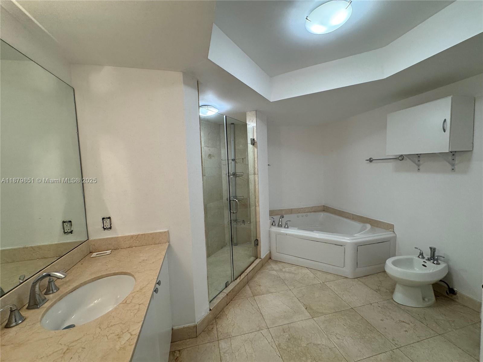 KING DAVID OF SUNNY ISLES - Residential Lease