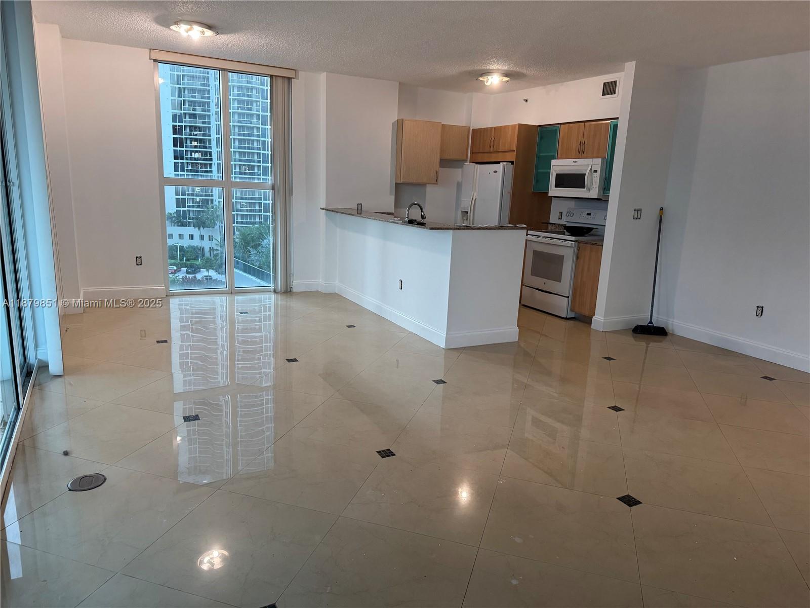 KING DAVID OF SUNNY ISLES - Residential Lease