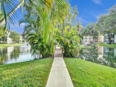 A home in Lauderdale Lakes