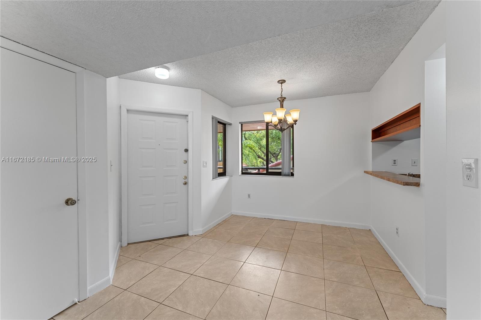 15405 N Miami Lakeway N 306-1, Miami Lakes, Miami-Dade County, Florida - 3 Bedrooms  
2 Bathrooms - 