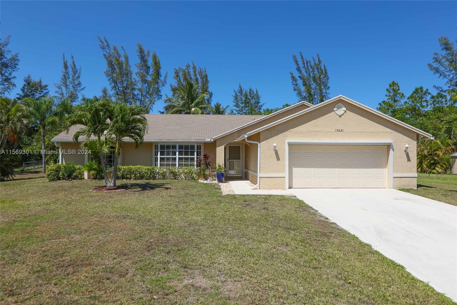 Property for Sale at 15621 N 80th Ln N Ln, Loxahatchee, Palm Beach County, Florida - Bedrooms: 3 
Bathrooms: 2  - $699,999