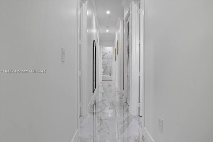 VALENCIA ACRES - Residential