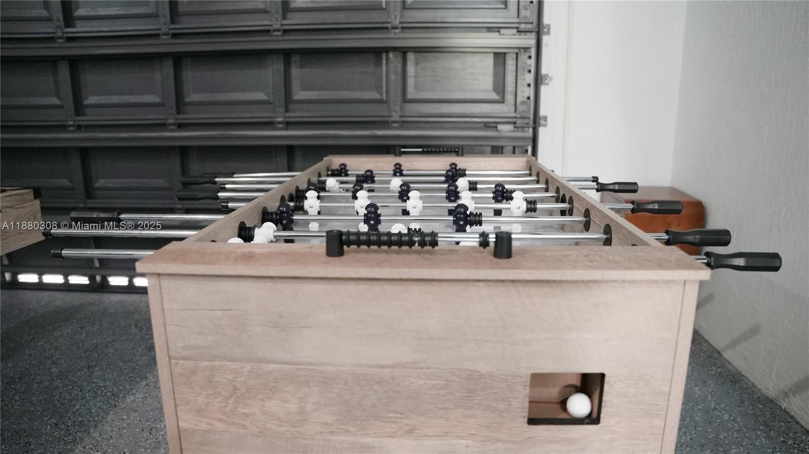 VALENCIA ACRES - Residential