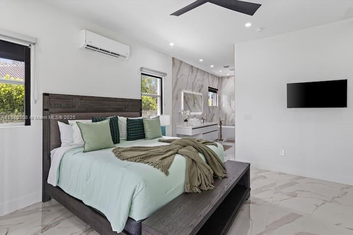 VALENCIA ACRES - Residential