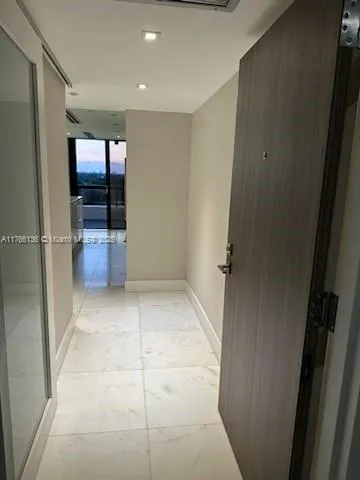 Miami Beach, Florida 33140, United States, 2 Bedrooms Bedrooms, ,2 BathroomsBathrooms,Residential,Active,91257