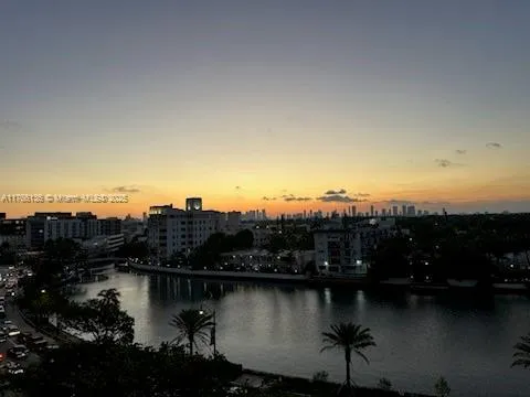 Miami Beach, Florida 33140, United States, 2 Bedrooms Bedrooms, ,2 BathroomsBathrooms,Residential,Active,91257