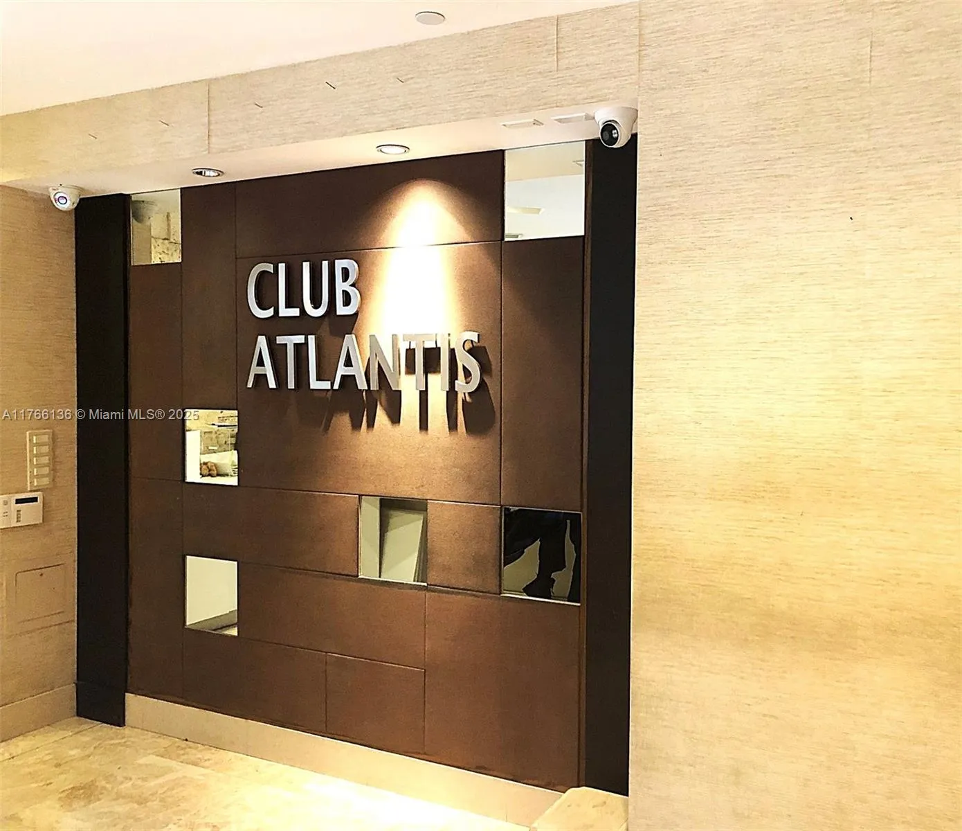 Miami Beach, Florida 33140, United States, 2 Bedrooms Bedrooms, ,2 BathroomsBathrooms,Residential,Active,91257