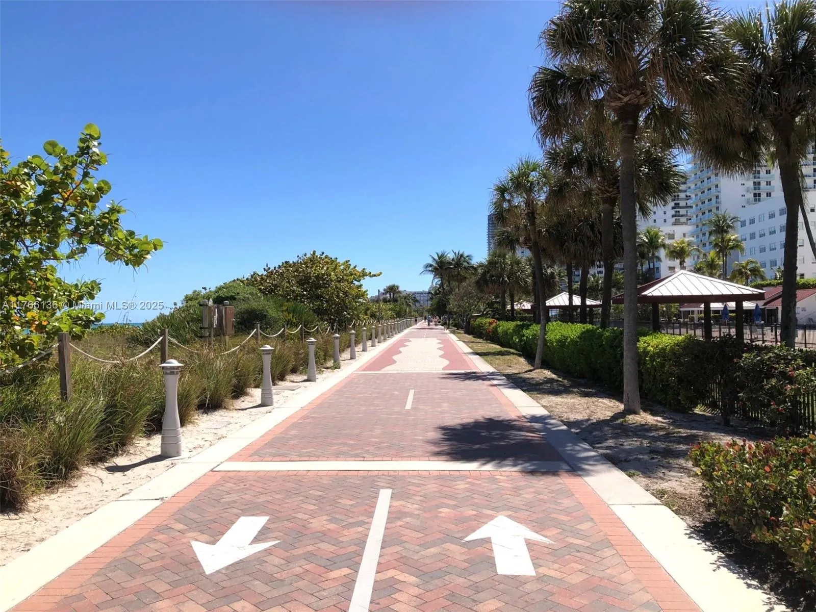 Miami Beach, Florida 33140, United States, 2 Bedrooms Bedrooms, ,2 BathroomsBathrooms,Residential,Active,91257