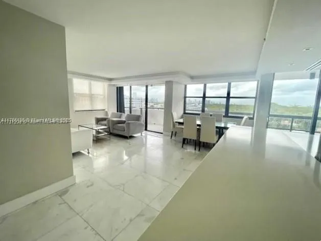 Miami Beach, Florida 33140, United States, 2 Bedrooms Bedrooms, ,2 BathroomsBathrooms,Residential,Active,91257
