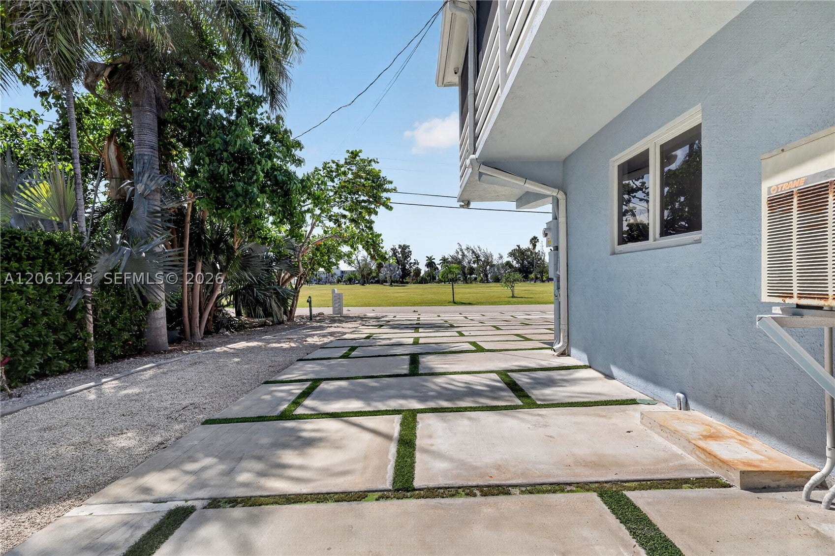 2557 Sombrero Blvd