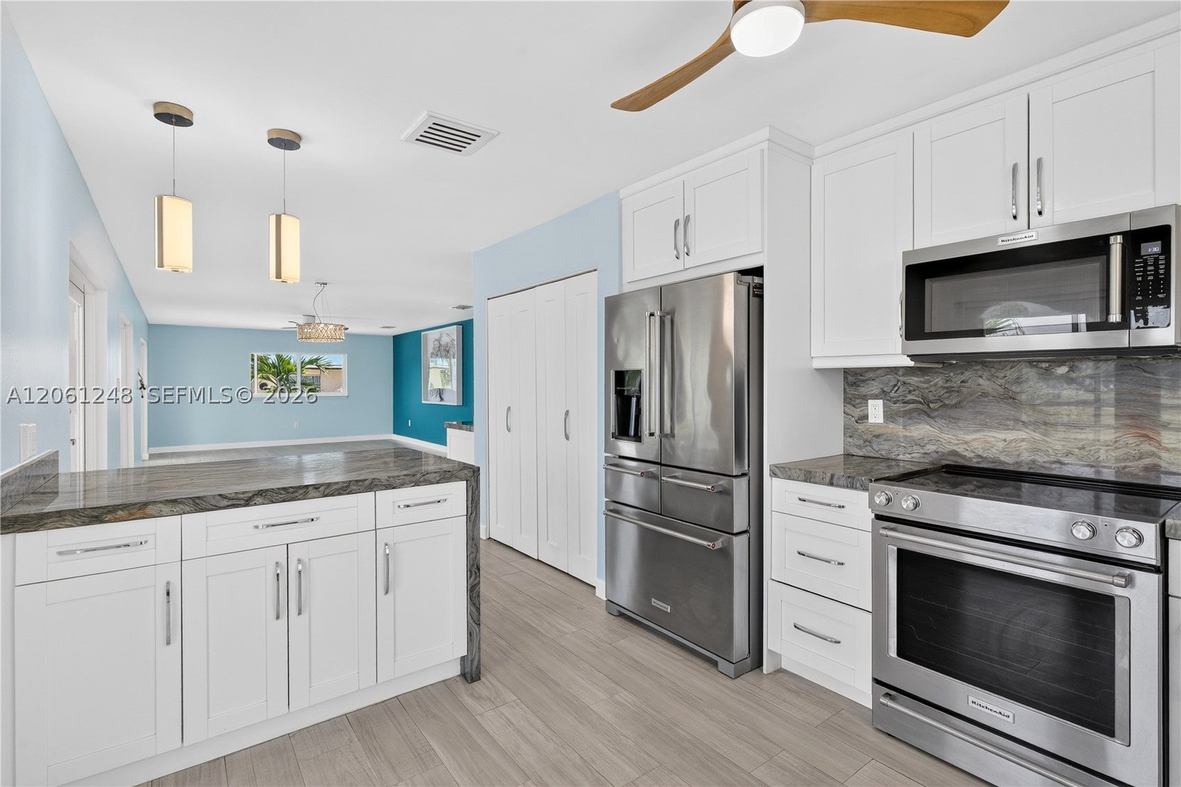 2557 Sombrero Blvd