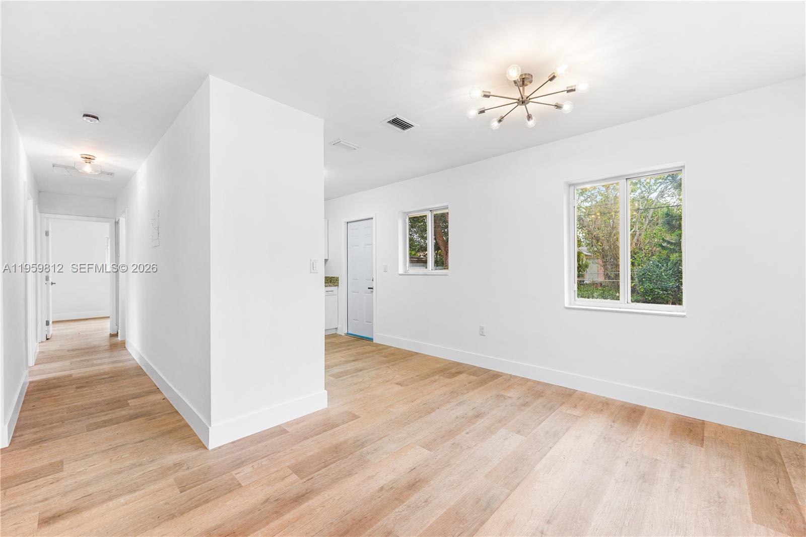 TAYLOR MANOR - Residential