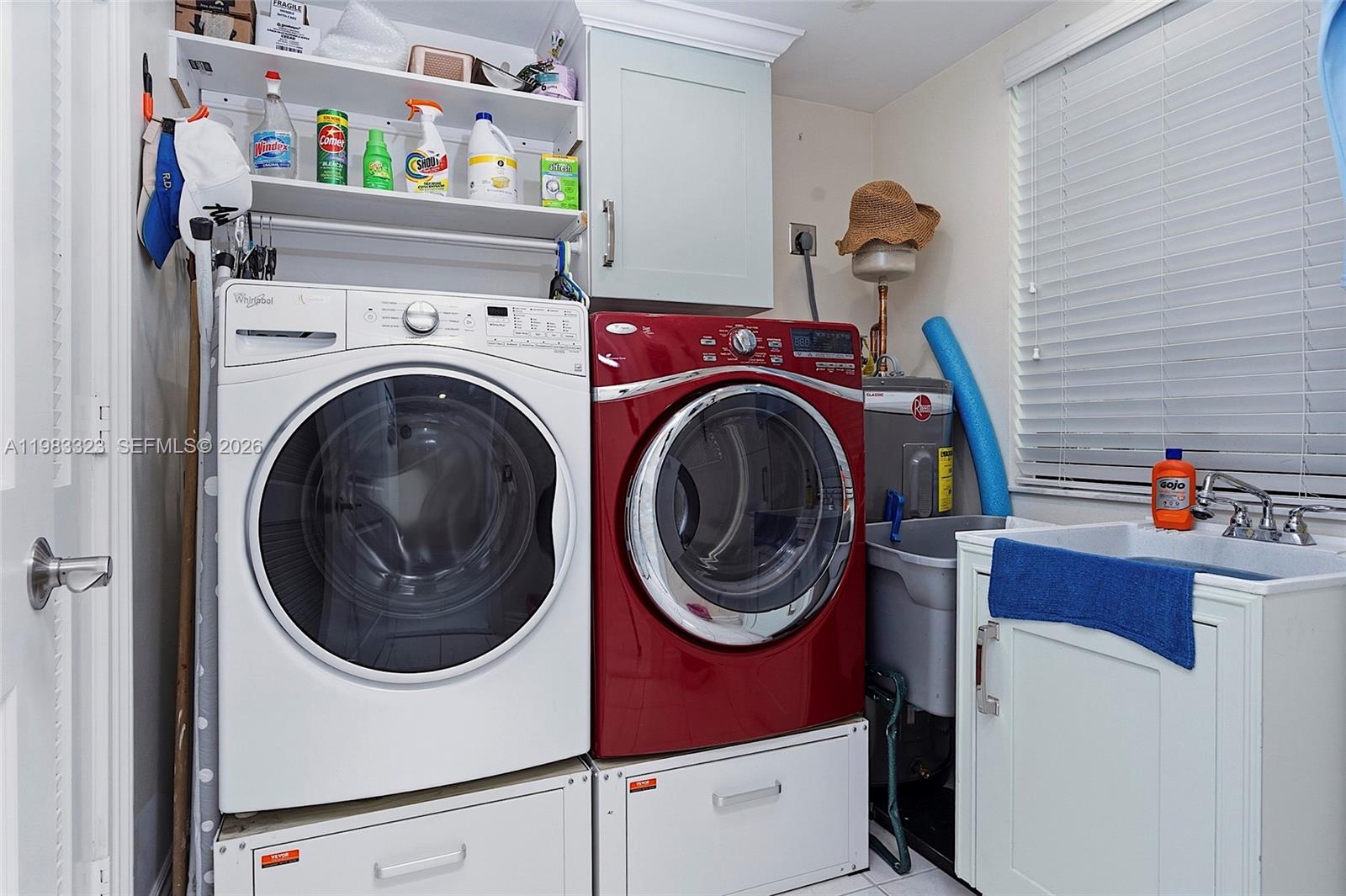 TIARA TOWERS CONDOMINIUM - Residential