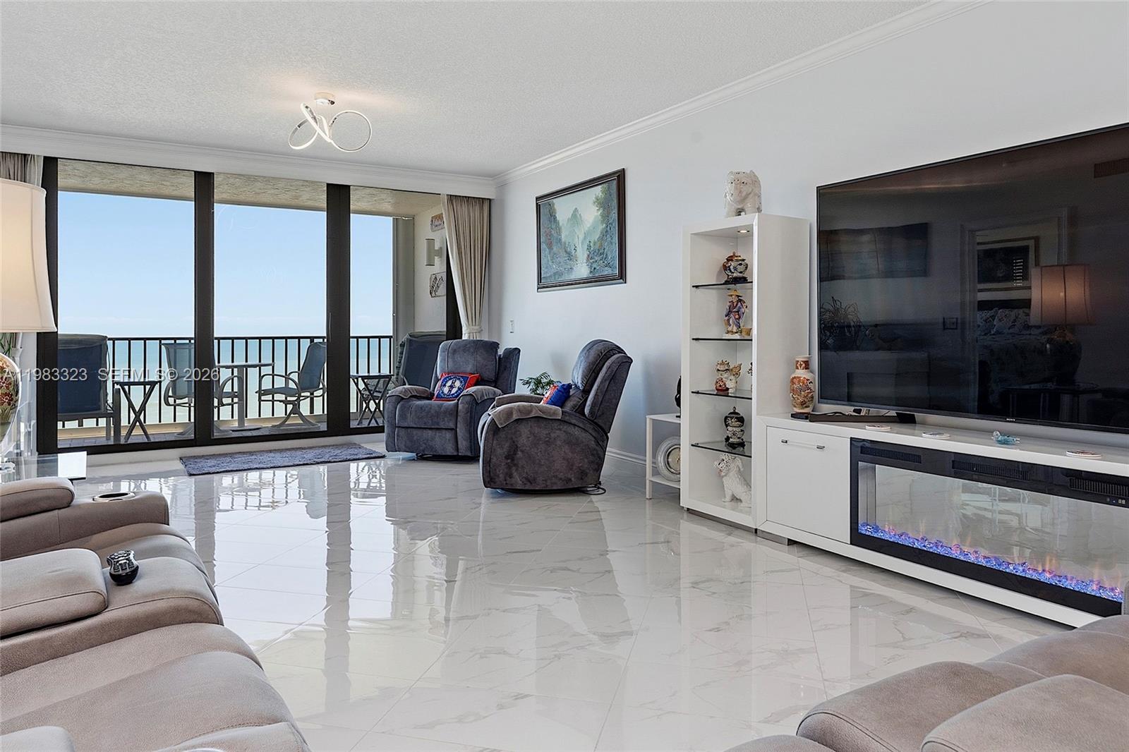 TIARA TOWERS CONDOMINIUM - Residential