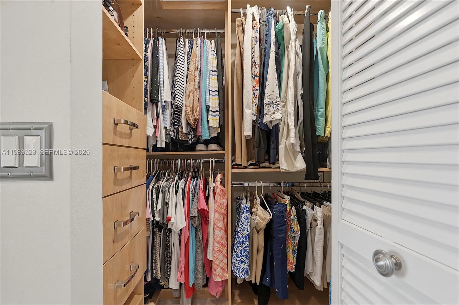 TIARA TOWERS CONDOMINIUM - Residential