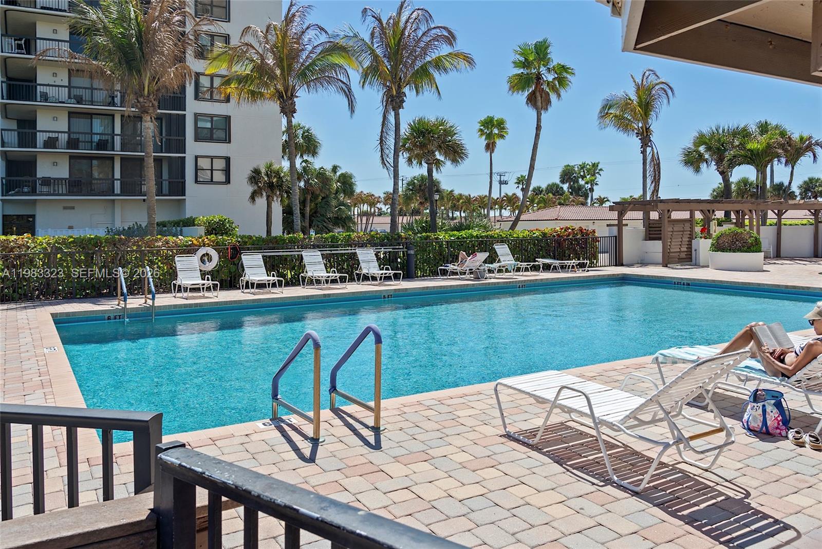 TIARA TOWERS CONDOMINIUM - Residential