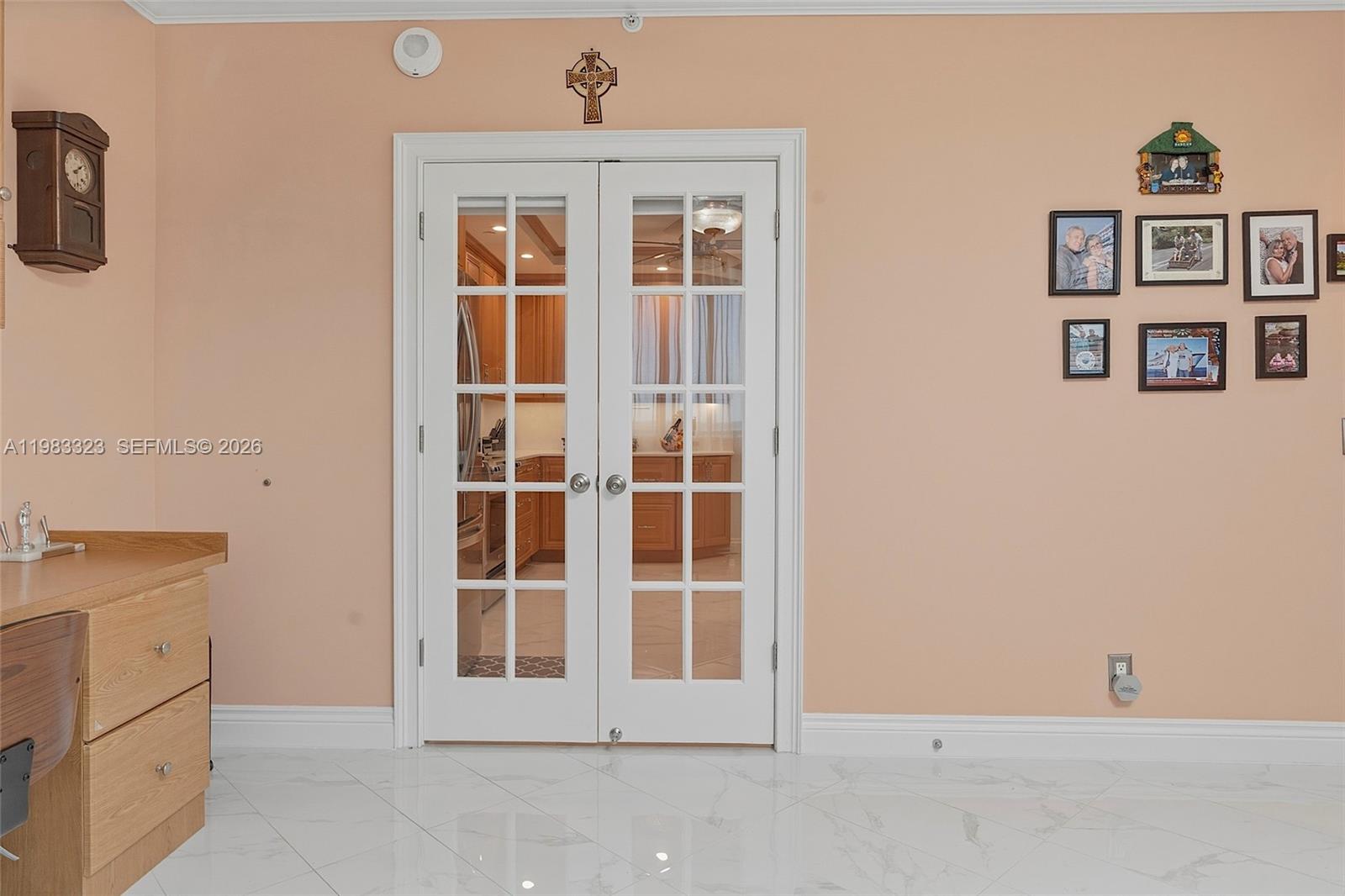 TIARA TOWERS CONDOMINIUM - Residential