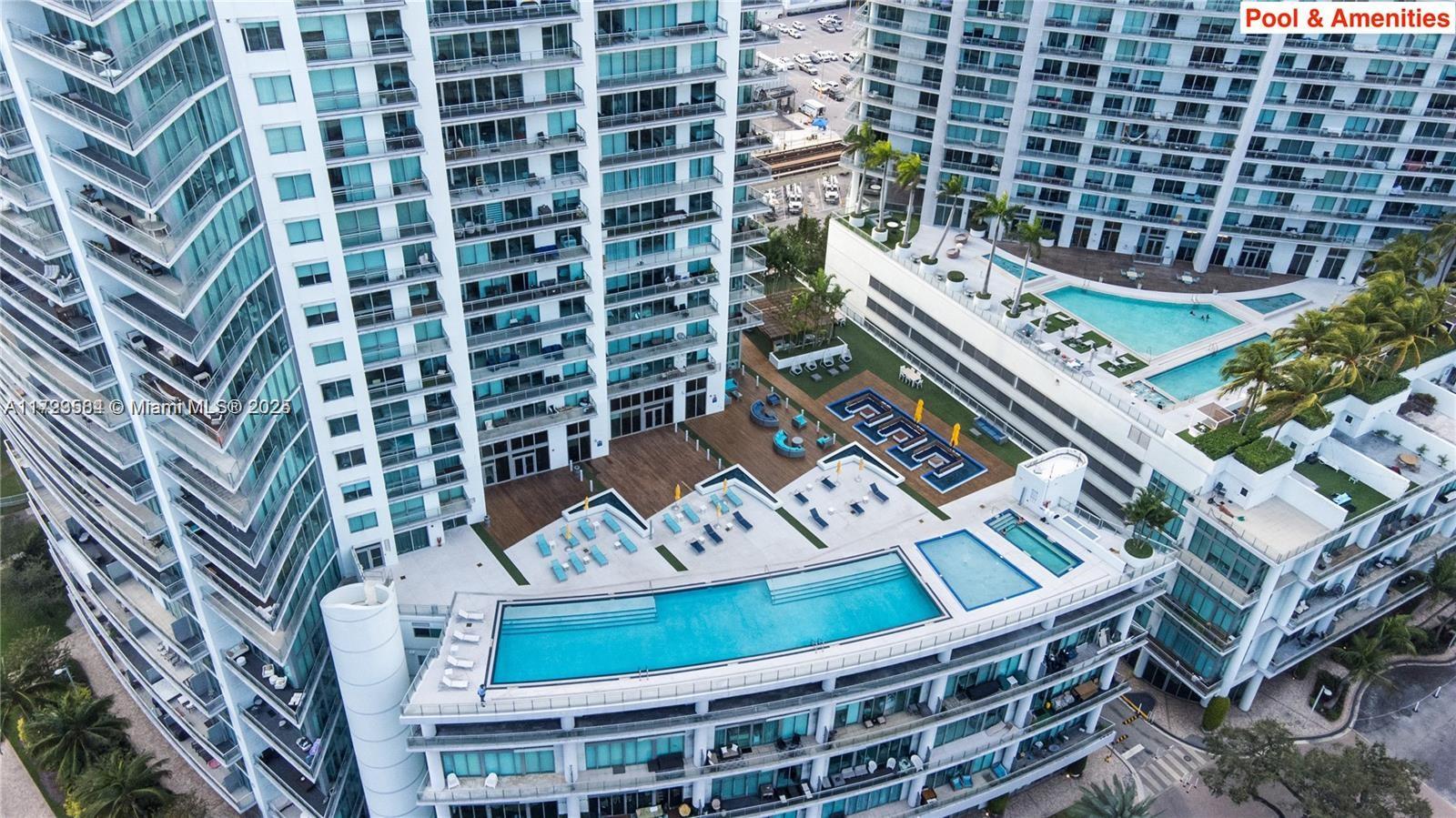 MINT CONDO - Residential