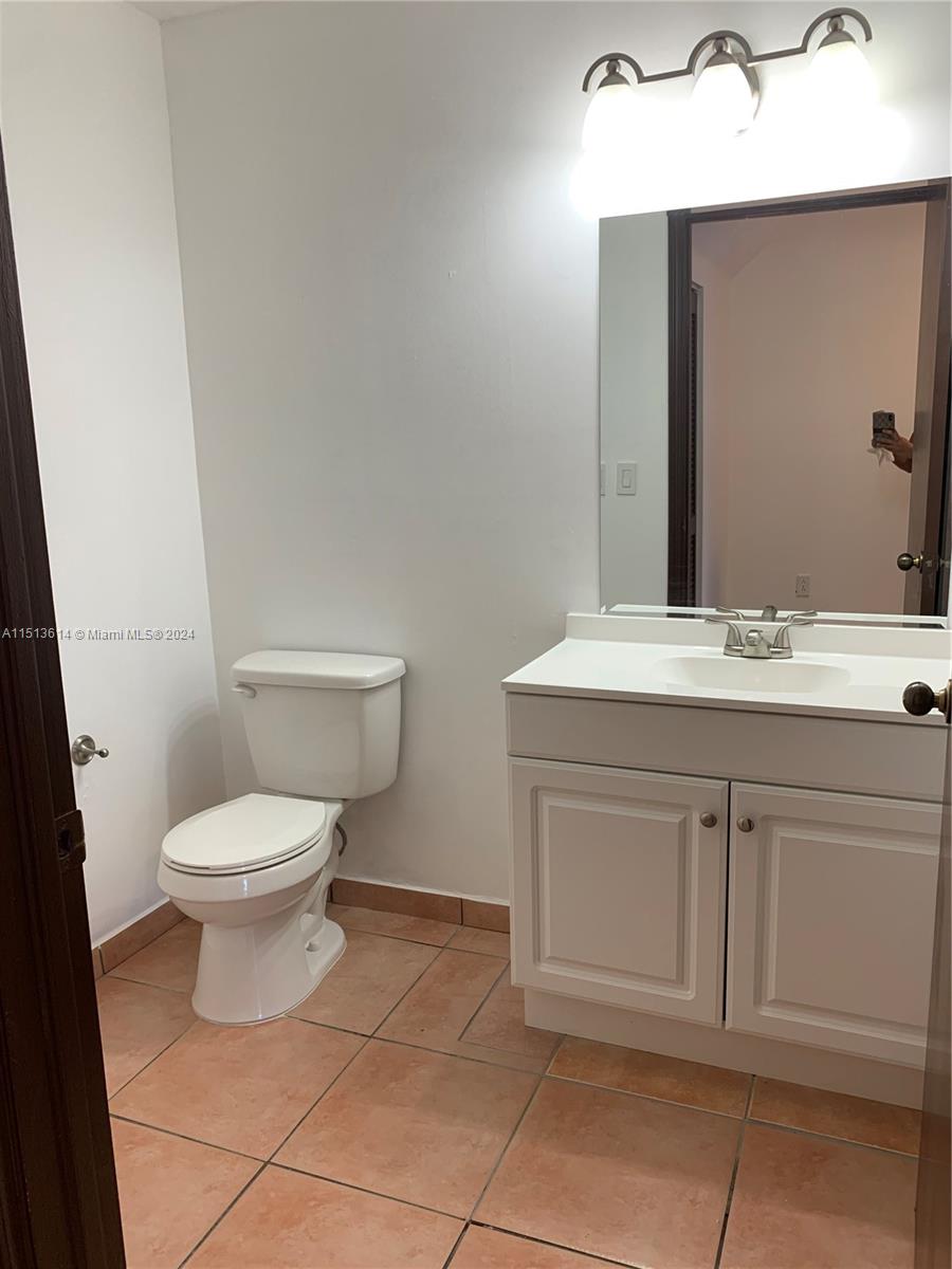 TIFFANY LAKES CONDO - Residential Lease