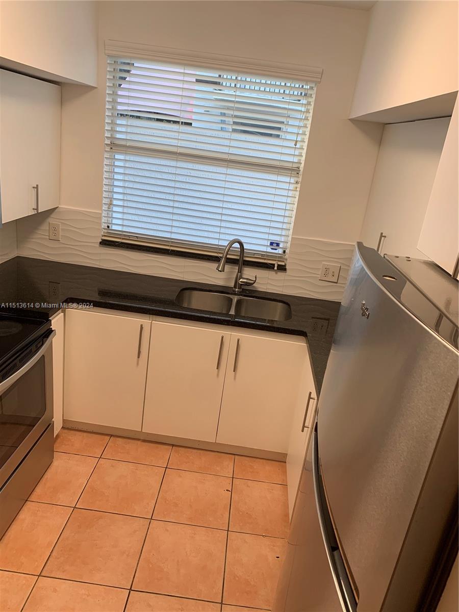 TIFFANY LAKES CONDO - Residential Lease