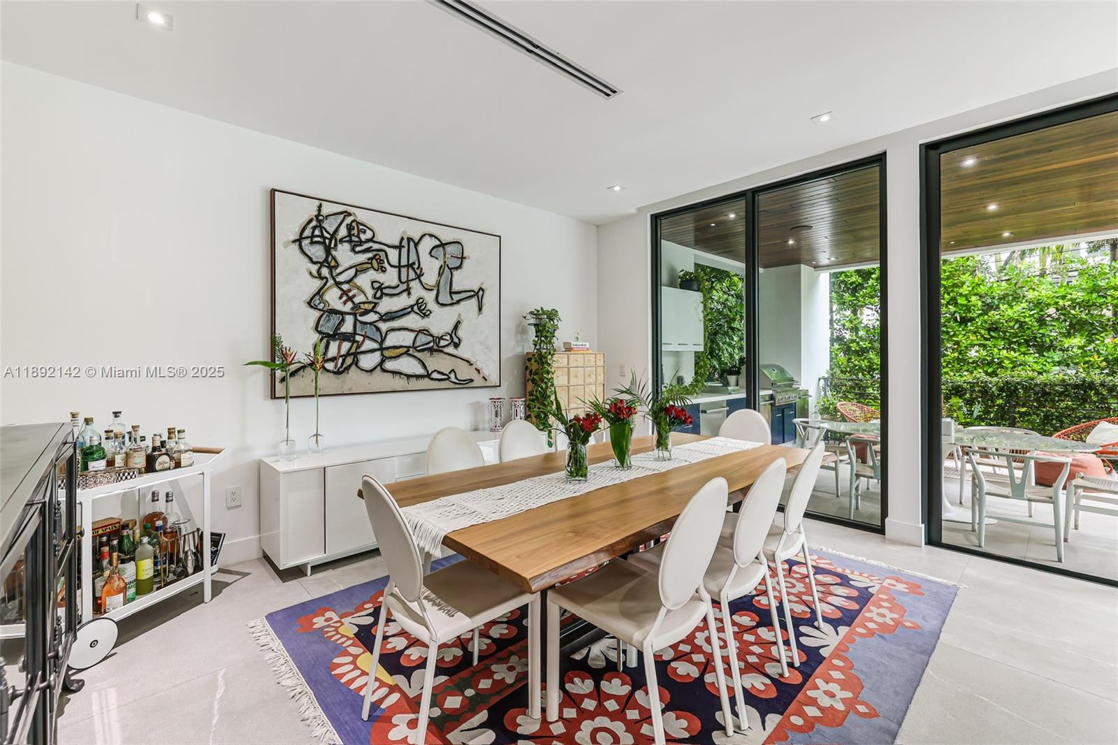 TROPICAL ISLE HOMES SUB 1 - Residential