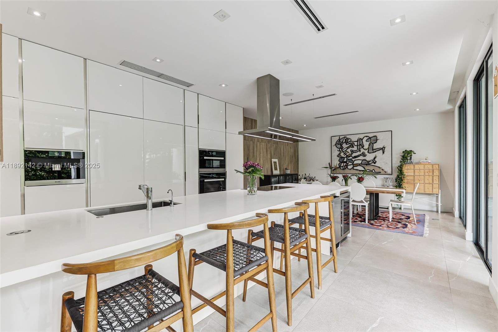 TROPICAL ISLE HOMES SUB 1 - Residential