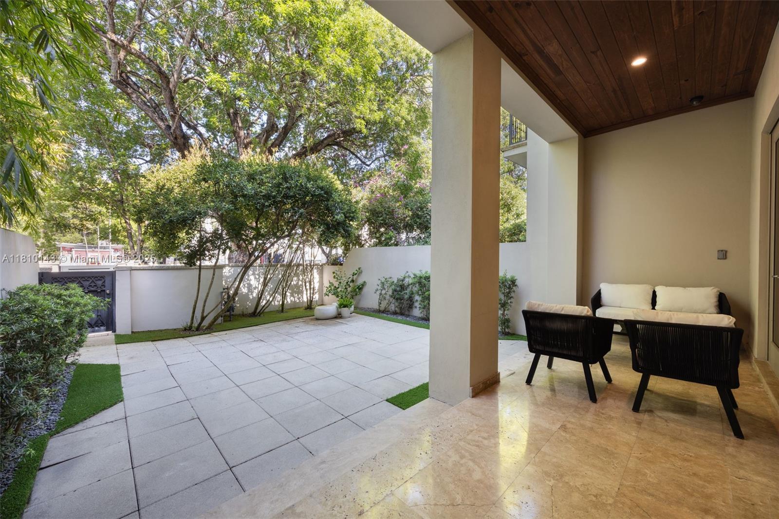 OAK LANE - Residential Lease