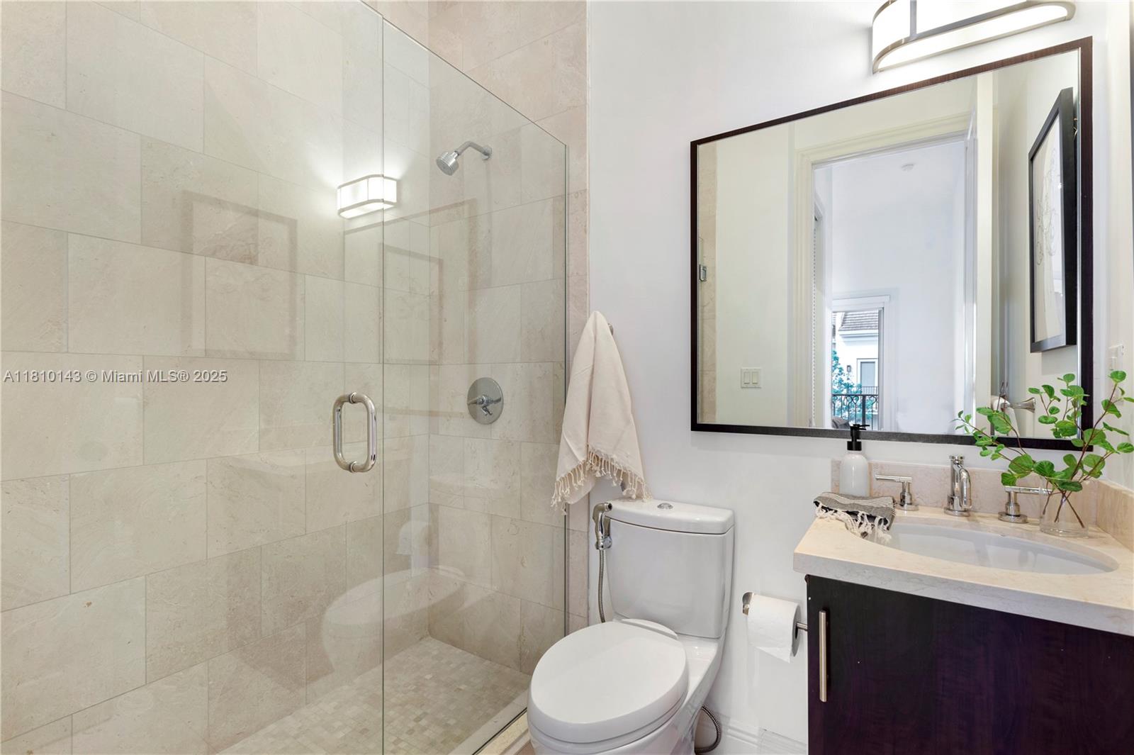 OAK LANE - Residential Lease
